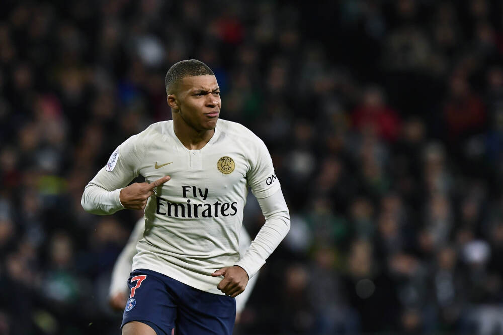 开拓者媒体人: 里斯还在队里让我很困惑 要培养杨瀚森还留他干嘛